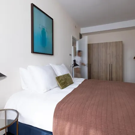 아파트 De Plesman Residences 헤이그