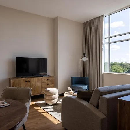 公寓 De Plesman Residences