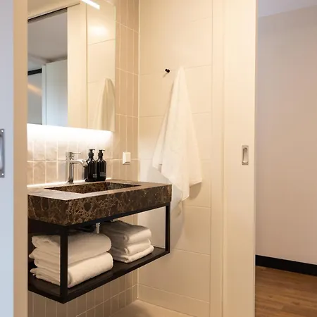 아파트 De Plesman Residences 헤이그